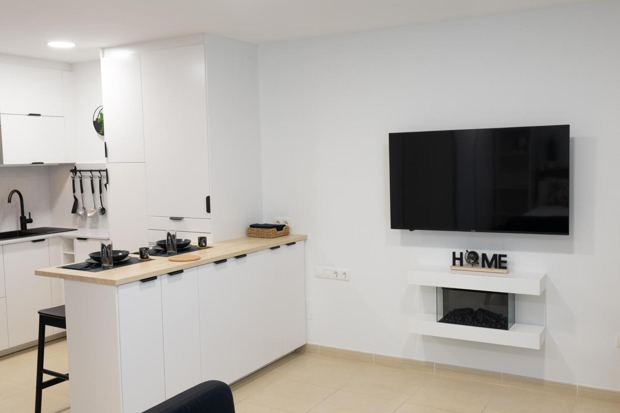 Miniloft Cee Con Wifi En El Centro Del Pueblo 아파트 외부 사진