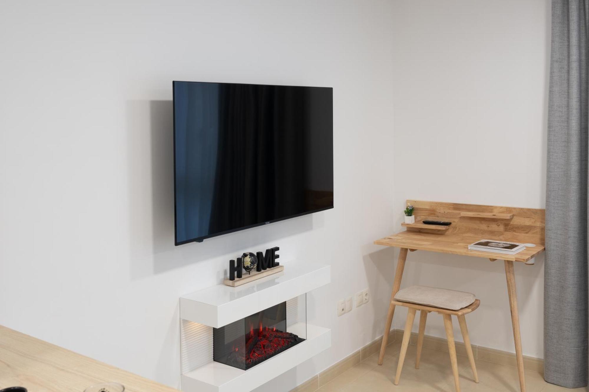 Miniloft Cee Con Wifi En El Centro Del Pueblo 아파트 외부 사진